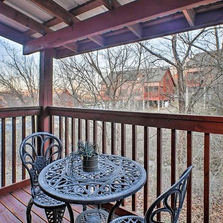 Cabin-Style Studio Right Off The Branson Strip!アパートメント エクステリア 写真