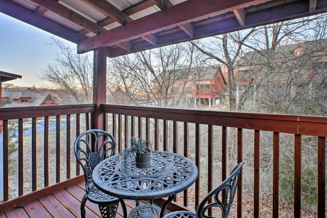 Cabin-Style Studio Right Off The Branson Strip!アパートメント エクステリア 写真