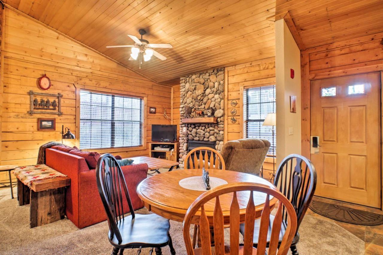 Cabin-Style Studio Right Off The Branson Strip!アパートメント エクステリア 写真